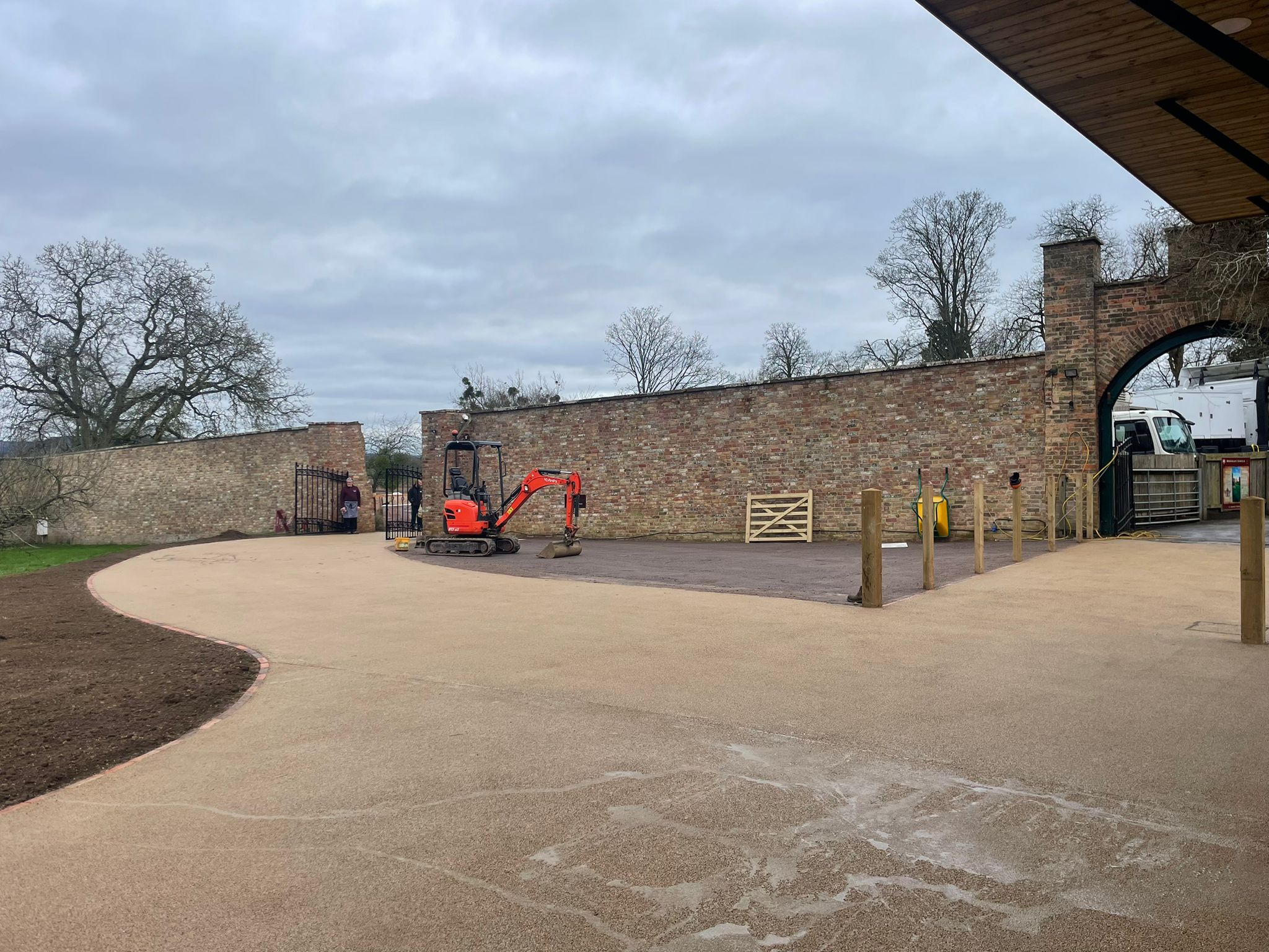 2024--berkeley-castle--002.jpg