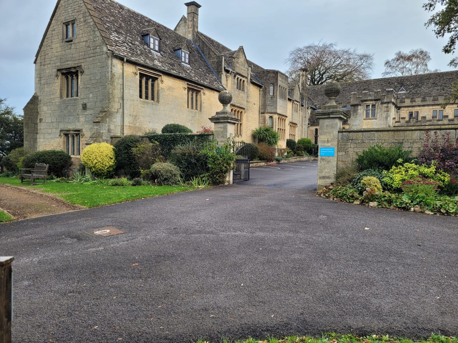 2022--leckhampton-court--013.jpg